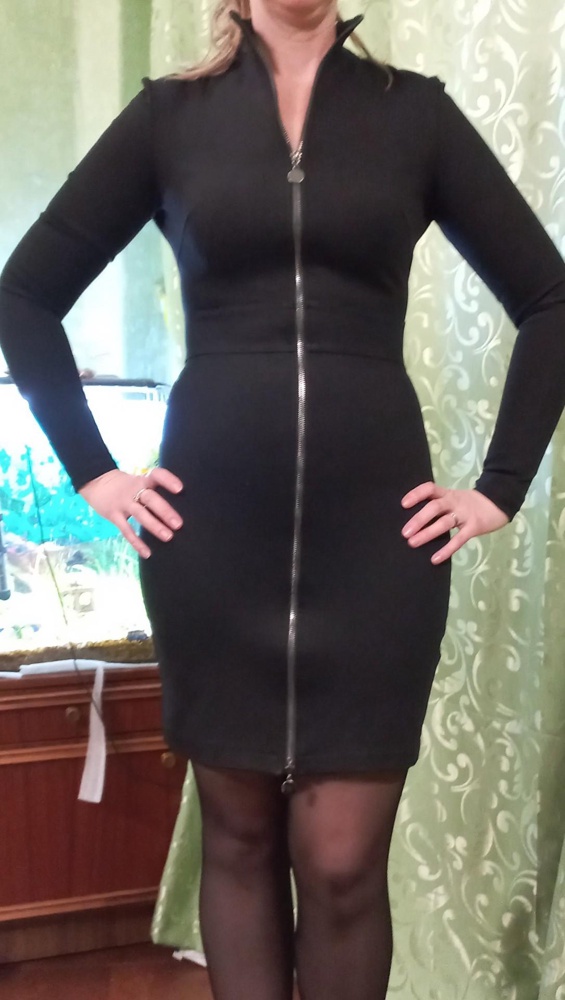 На 46 р маловат М, сильно обтягивает L подошла. Все хорошо.