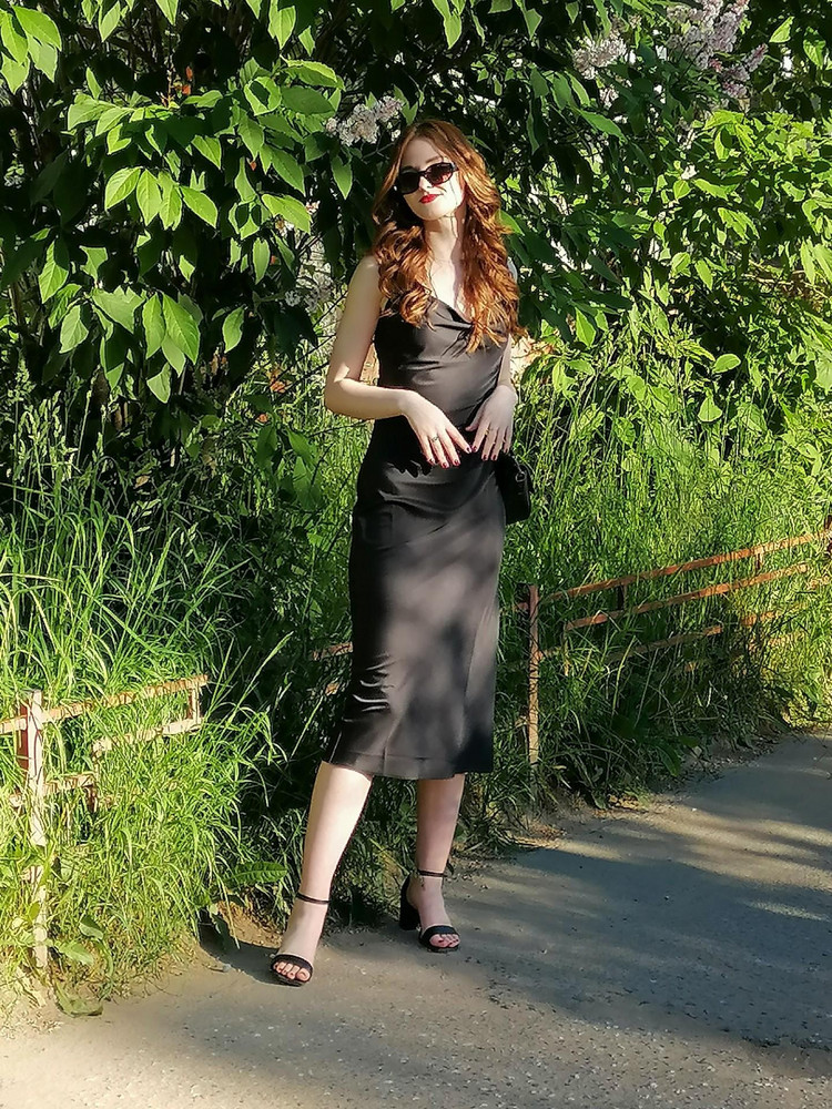 Платье прекрасно!!! Параметры 84/60/92,рост 175