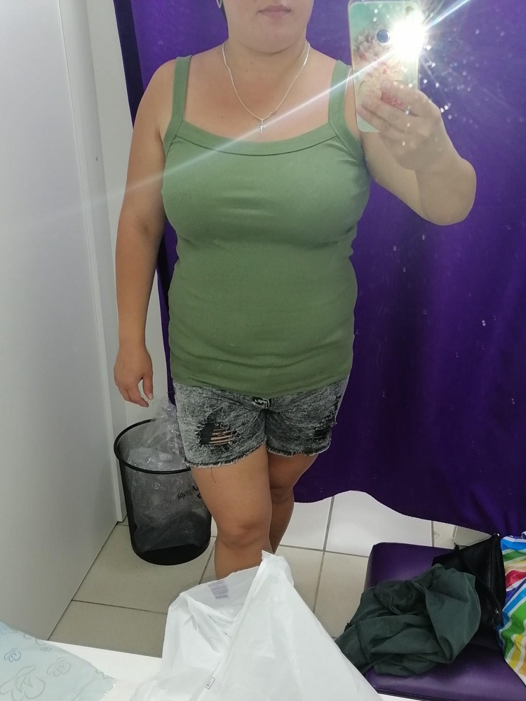 Отличная майка, мягкая, по размеру подошла идеально, смотрится отлично, люблю подлигьше вещи, мне подошла