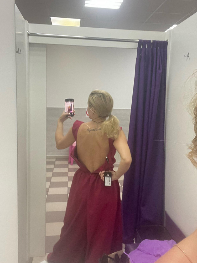 Я влюбилась в этот комбинезон,но увы не застёгиваться замок на спине,близко сшит к матерьялу!Буду пересказывать по новой,надеюсь улыбнётся мне удача