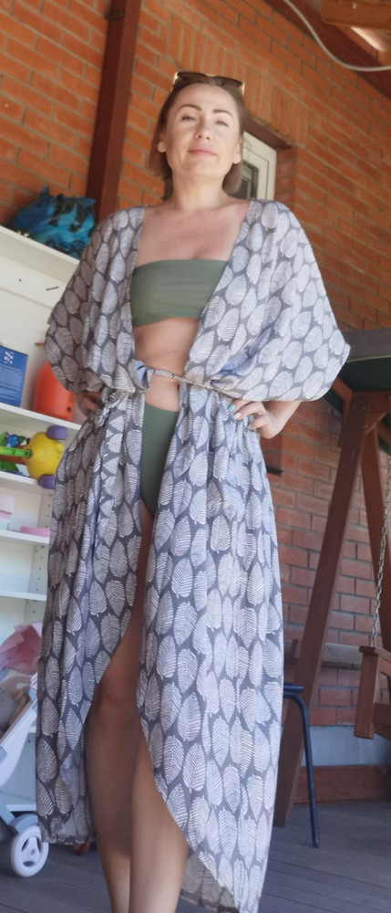 Красивая и стильная, материал приятный к телу, на море будет смотреться пушка-бомба 👍🔥.