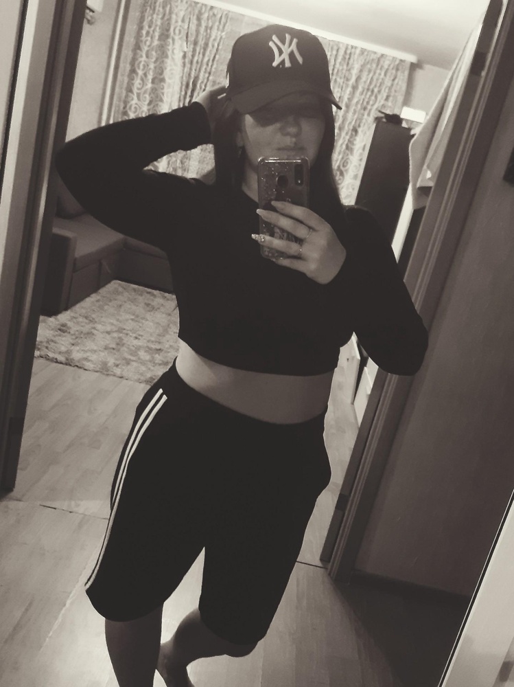 Супер🔥🔥🔥 по размеру подошло,буду брать ещё,продавца рекомендую, брала у них пижамку 👍