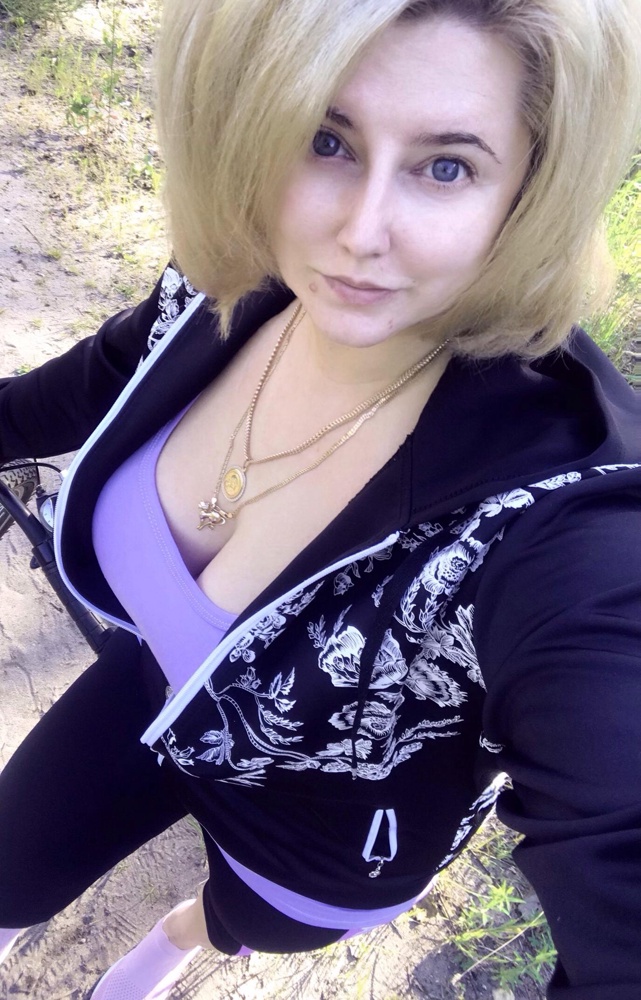 Отличная майка. На ог 115 заказала 4 хl. Село идеально. Закажу ещё в других цветах 