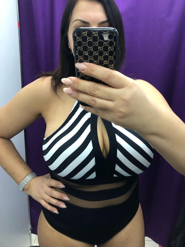 Отличный купальник даже на большом размере 