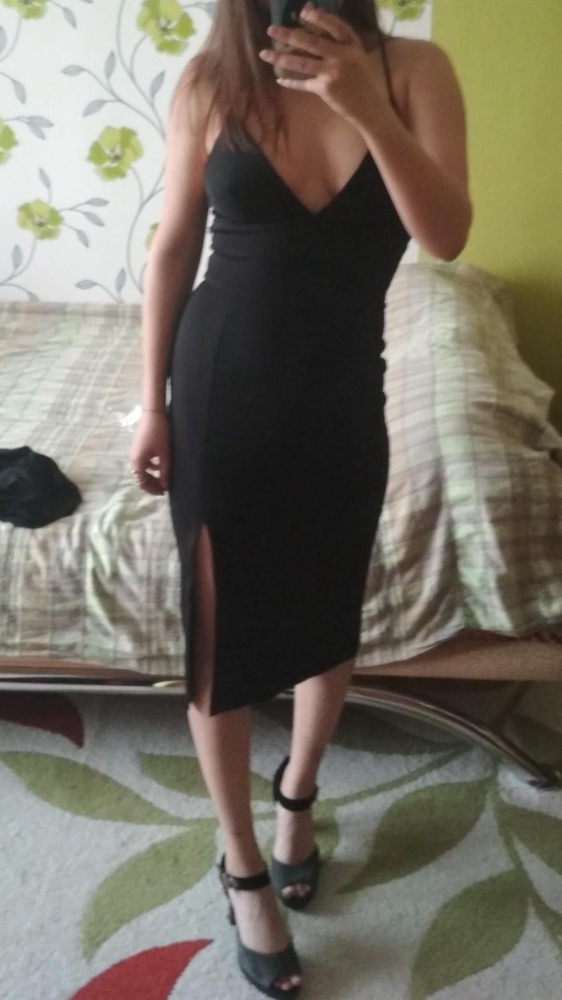 Село тютелька в тютельку, немного подзаедает замок, но это не страшно. Материал конечно... Летом будет жарко, я думаю.