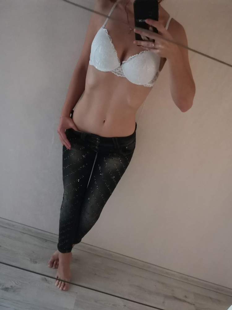 Заказала 80с на свою неполную тройку, подошло, но объем все же маловат, но мне не давит, нормально