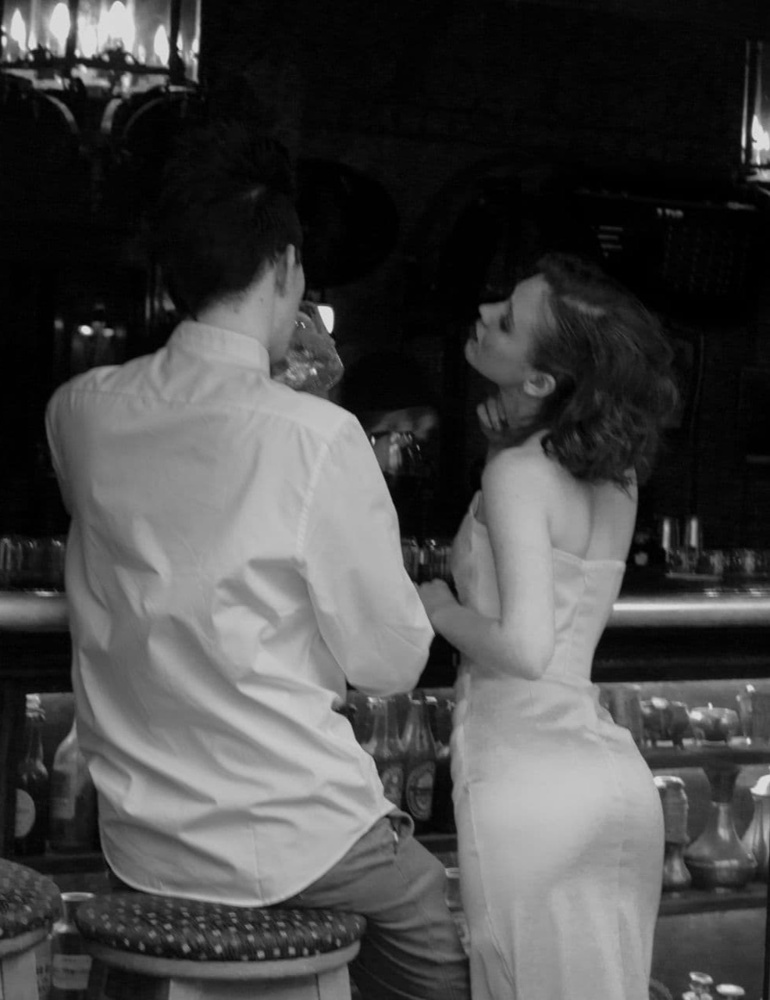 Брала на свадьбу, никак не думала, что именно это платье подойдёт, но как только одела - поняла что другое уже не смогу надеть. Совсем чуть-чуть было великовато в груди, но это совсем не мешало. Рост -162 80-65-90 