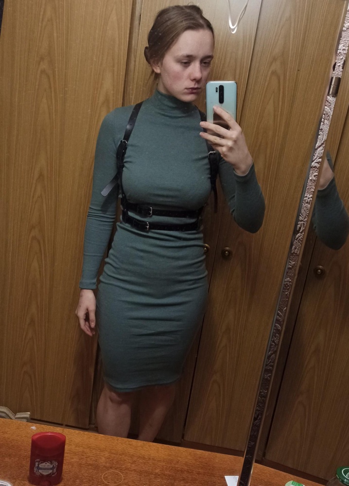 Потрясающая вещь! Брала на 87/63  размер 40-42, идеально! Все регулируется и подтягивается, единственное что немного торчат кончики ремней, но думаю что это решаемо.