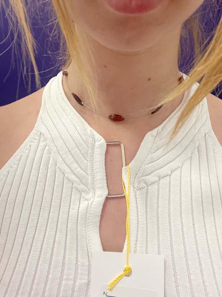 Хорошая кофта, но пришла с браком, так что отказ