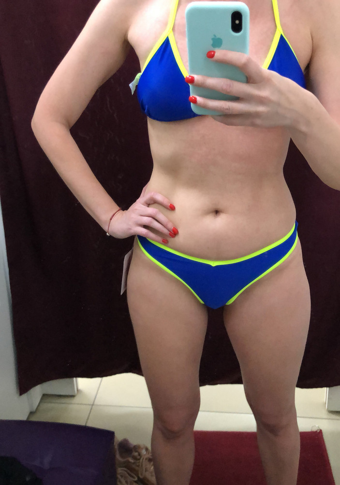 Качество ткани хорошее. бюст на s идеально, но плавки плохо-должен быть идеально накачанный зад. ибо они узкие и и ягодицы смотрятся сзади плохо. и любой лишний жирокза счет плотной окантовки переваливается сверху. пришлось отказаться, несмотря на идеальный лиф