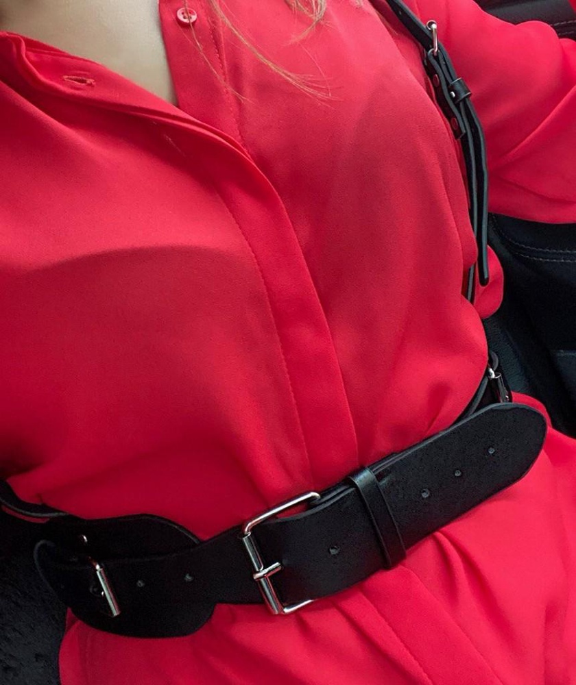 Крутая штука! Регулируется и с верху и на поясе 👍портупея под рубашку и под платье на лето будет Круто. Советую к покупке