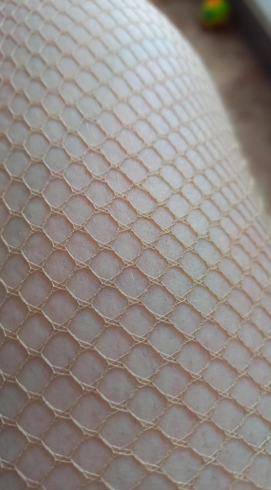 Хорошие ,но цвет конечно не телесный  ,дают желтоватый оттенок