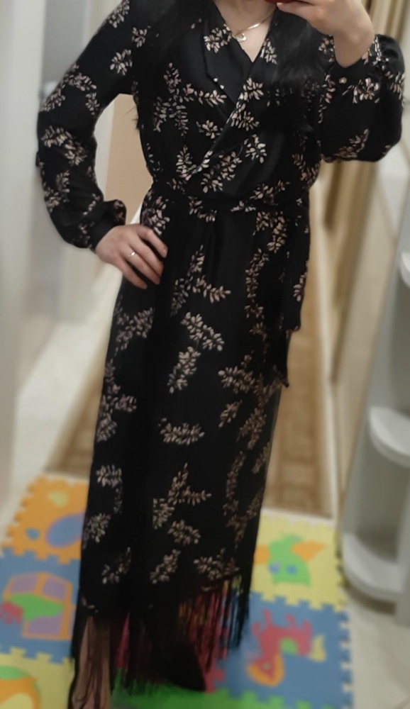 Купила 3 дня назад за 2999р. Сегодня это платье 2246 р. Такой скачок в цене. Огорчена.