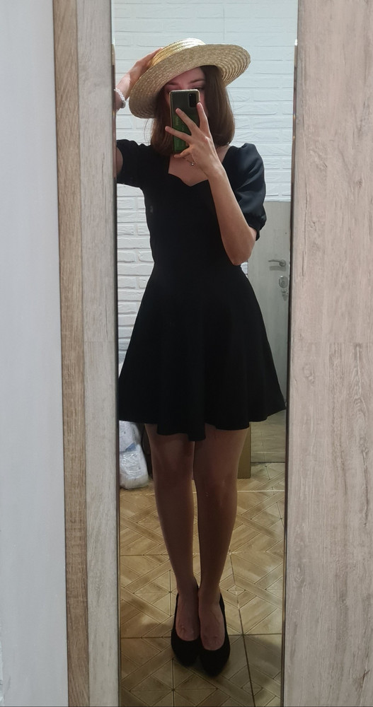 Красивое платье! Село прямо по фигуре