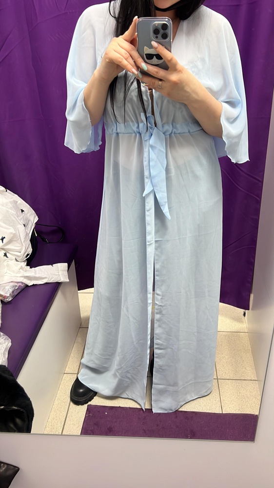 Отличная туника , все швы ровные , заказала в трёх цветах , взяла пудру себе,легкая , струящаяся ткань , в белом цвете почему-то очень длинная на рост 162 и пришла очень мятая , в других цветах до пяток 