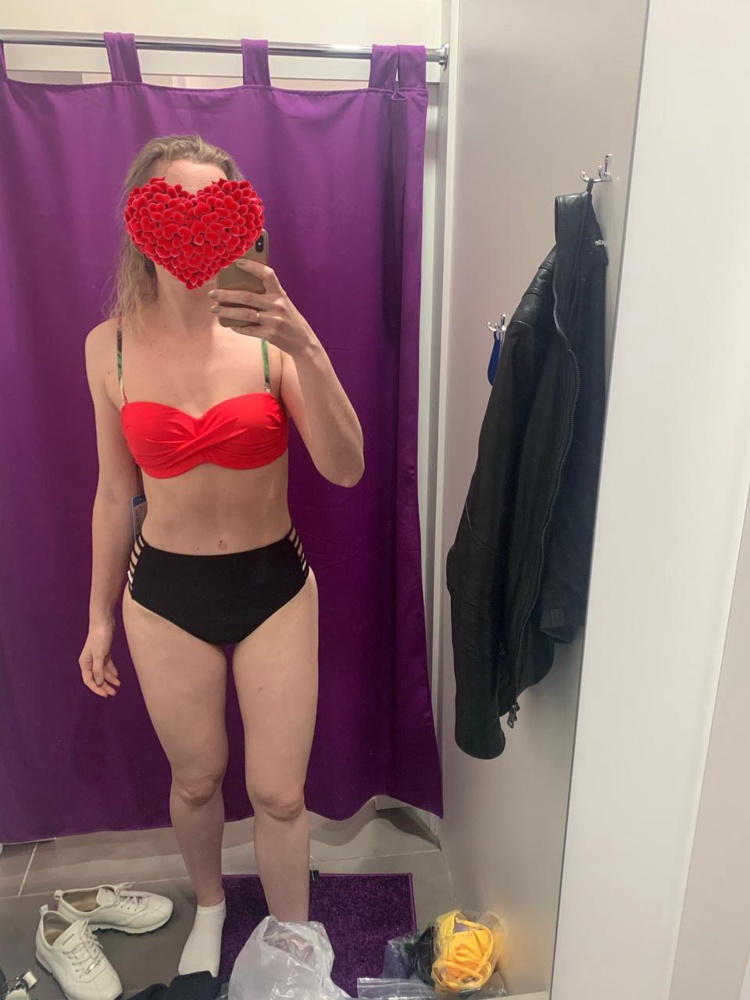 Купальник отличный. Оставила)