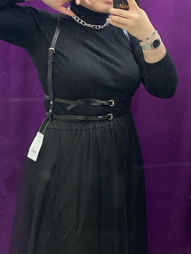 Крутая портупея. Села отлично, сразу разобралась где что и как и по размеру идеально подошла. 