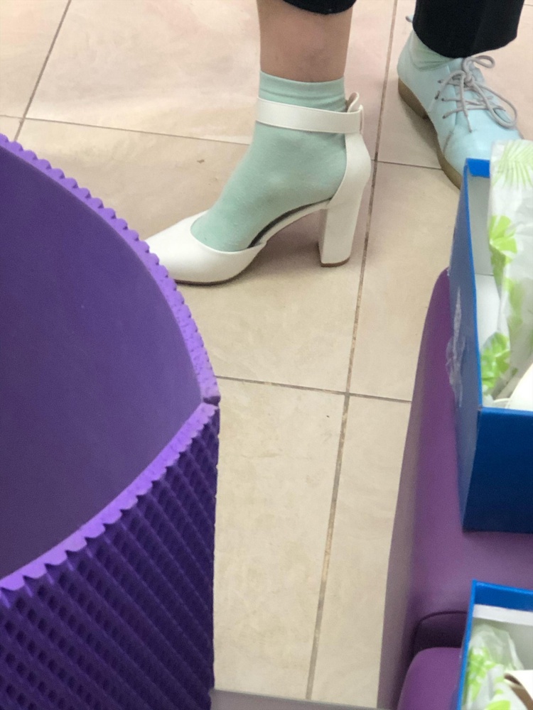 Туфли неудобные. Носок узкий, пятка широкая.