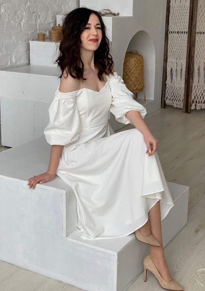 Платье отличное! На размер 42 подошло идеально 42, качество прям вау, а упаковка так вообще 🔥довольна на все 100 процентов!