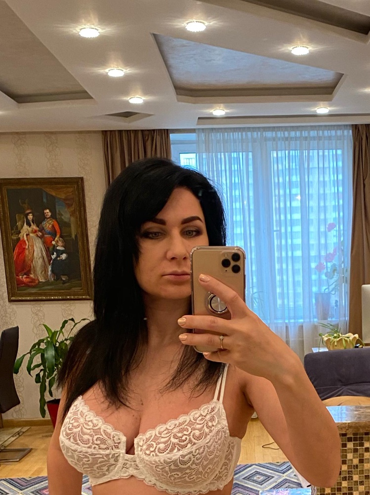 Просто суперский бюст. Практически неощутим. 