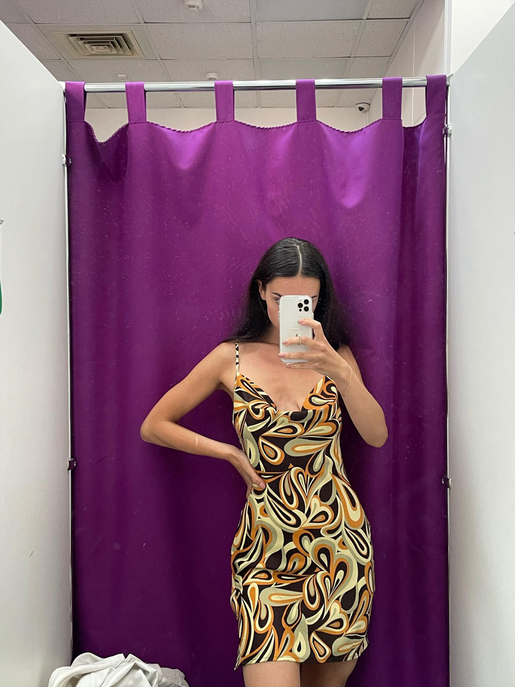 Увидела в магазине Твоё, влюбилась. На мой М прошёл xs(s в талии огромная уже была) параметры 89-65-97