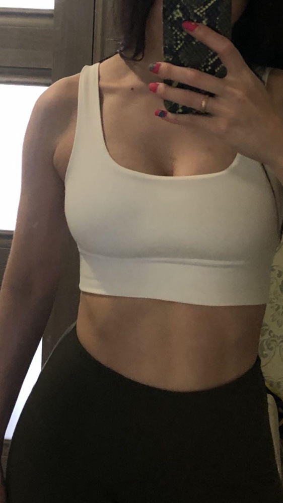 На 70-75D даже без чашечек хорошо сел S. Пришел чистейший 