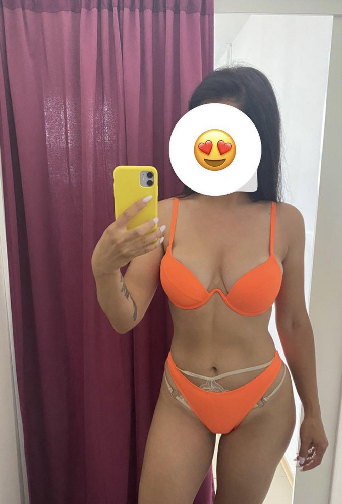 Отличный купальник, но он для тех у кого нет груди вообще или очень маленький размер) Девочки с сисюлями от второго размера - проходят мимо 😂