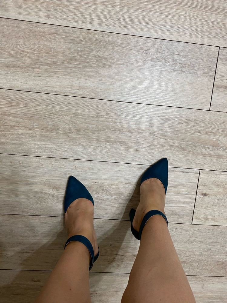 Классные туфли! Очень удобные, цвет-бомба!