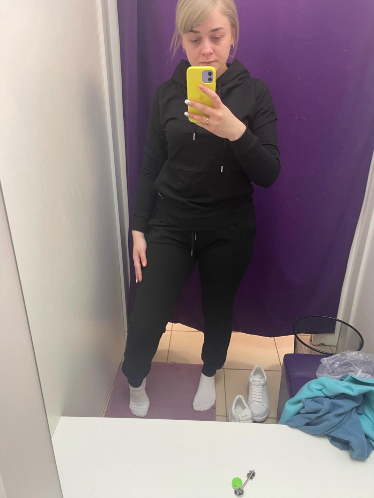 Костюм очень хороший и приятный к телу!