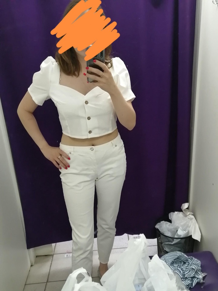 Замечательная вещь! Не вылазила бы из неё! Ставлю твёрдую 5! Брала 48 из-за бюста, ношу 46