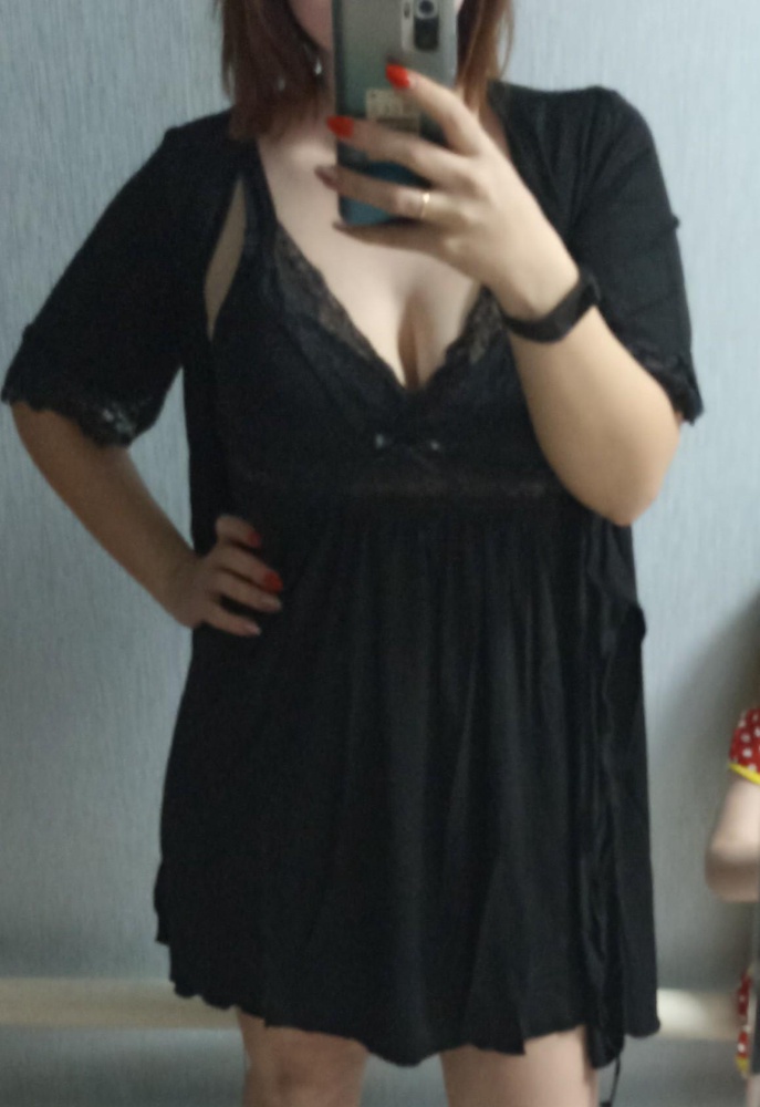 5 звезд поставлю, потому что качество отличное, комплект замечательный, но упаковка... Просто когда выносили этот пакет на пункте выдачи, просто на пол все чуть не вывалилось. Пожалуйста, до работайте упаковку. Я взяла 50йрр , не люблю в обтягивающие, 48 рр смело можно было брать.