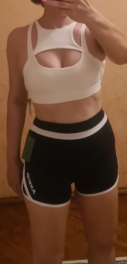 Отлично подчеркивает грудь.
Пушка-бомба❤