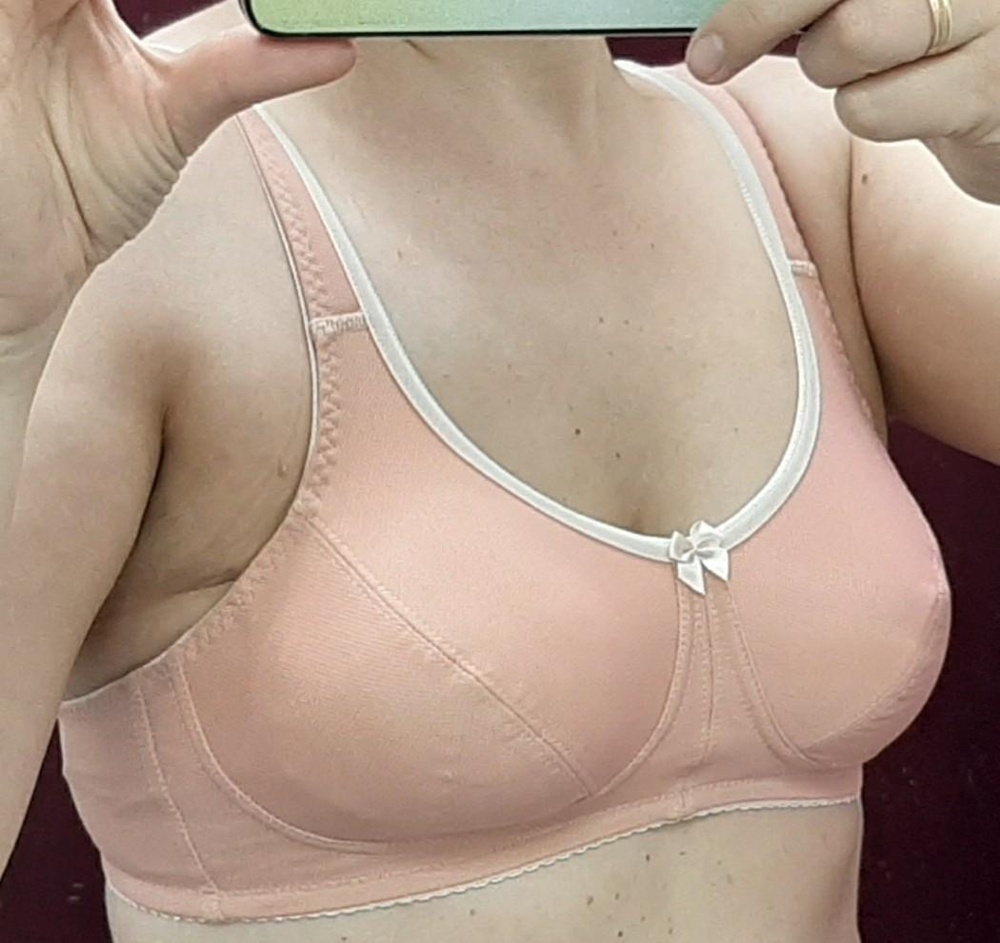 Очень понравился бюстгалтер. Соответсвует описанию и размеру. На грудь 96 см. и под грудью 86 см. подошел размер 85В. Цвет пыльно-розовый, отделка светло-бежевая, внутри бежевый. 
Карман для протеза удобный.