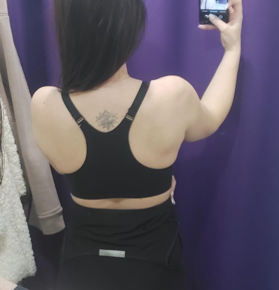 Удобный, приятный к телу!