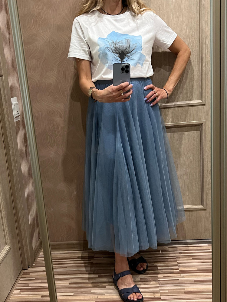 Замечательная юбка, подошла на 42 размер, качество и пошив отличные