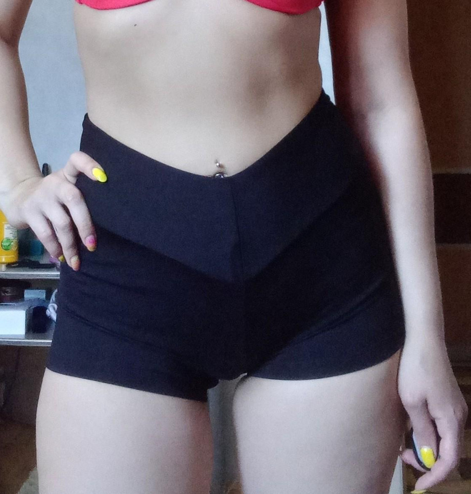 Шорты хорошие, но пояс не утягивает ни чего , как написано в описание.