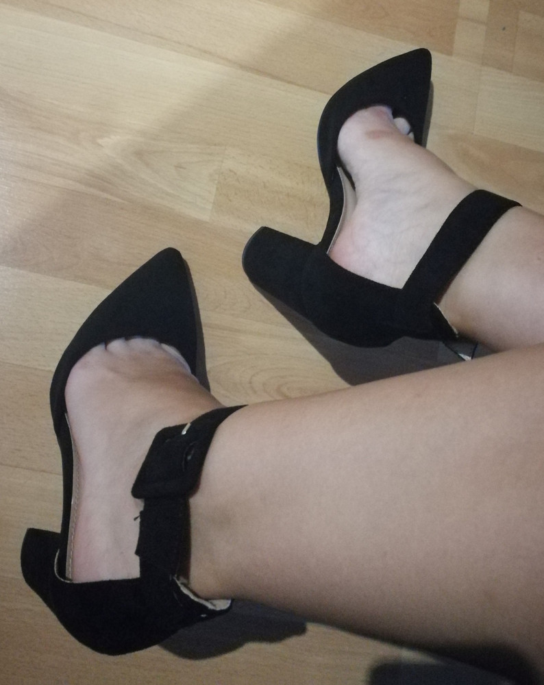 Симпатичные туфли за свой ценник. Посмотрим, как покажут себя на практике. Пришли быстро. Упакованы хорошо и аккуратно. Спасибо!