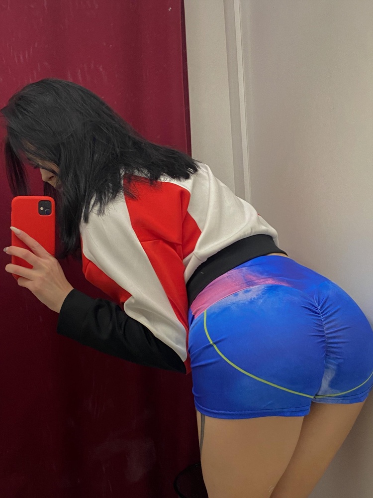 Взяла s.Сели супер,только закатываются сильно при приседе))