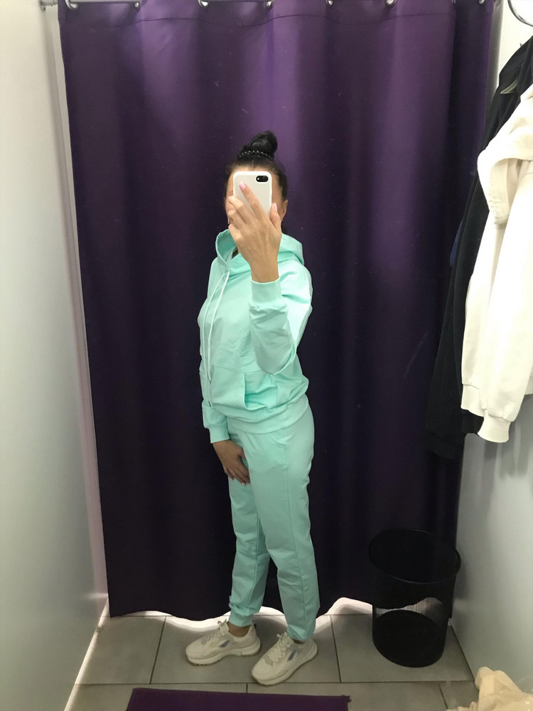 Качество норм, но хлопка в составе почти нет, как бы не заявлял производитель.. читала отзывы, уж очень агрессивно на это он реагирует! Но к телу приятный, проверим в носке будет ли дышать.. в общем рекомендую, тем более за такую цену.