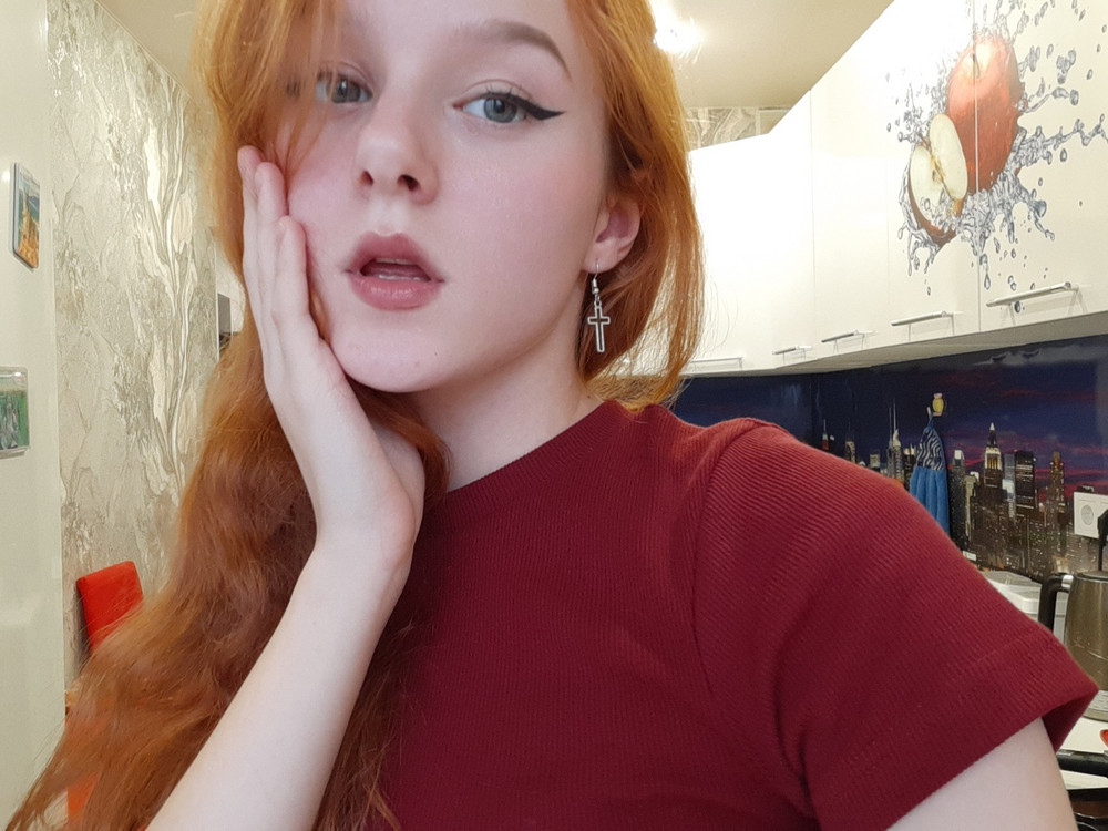 топик крутой ,но нитки торчат и рвутся
а так качество ткани супер