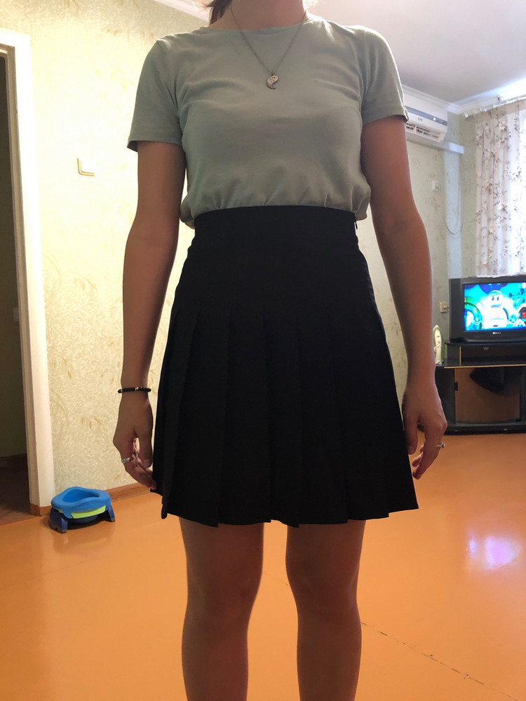 Юбка хорошая. Сшита хорошо.