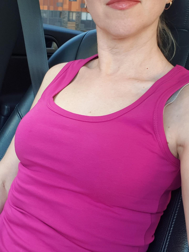 Отличная майка хорошо упаковано, по размеру соответствует, закажу в другом цвете