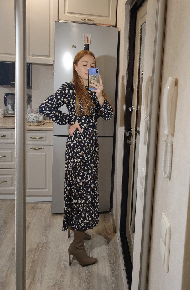 Очень красивое платье. Подойдёт как  для праздника, так и для будней! Очень женственное. На мне сидит идеально!!?