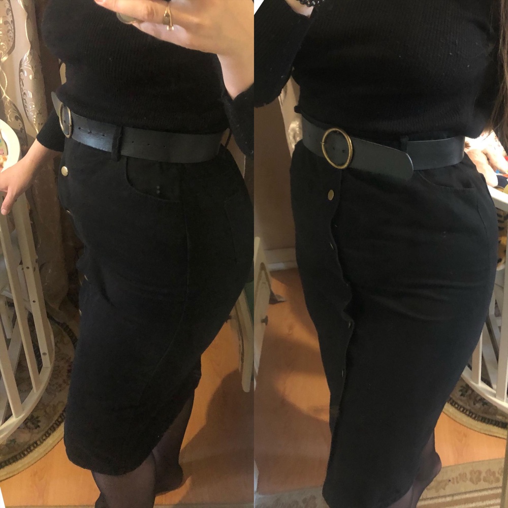 Супееееер!Однозначно рекомендую👍🏻😍😍если заказать свой размер то идеально садится и нигде ничего не торчит и не сворачивается👍🏻