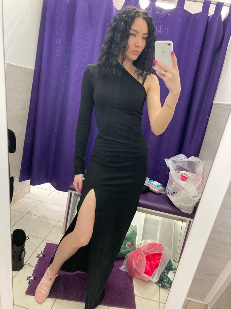 Просто супер, влюбилась в это платье 