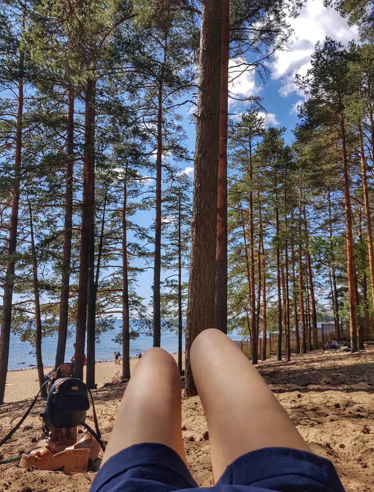 Шорты потрясающие. Приятная ткань, удобный крой, насыщенный, красивый цвет. Хорошо смотрятся и с босоножками и с кедами. Вообще бренд Zarina всегда радует 😊