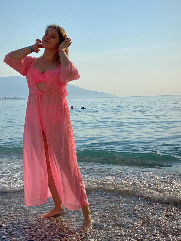 Отличное парео, видела похоже в магазине за 4К) 