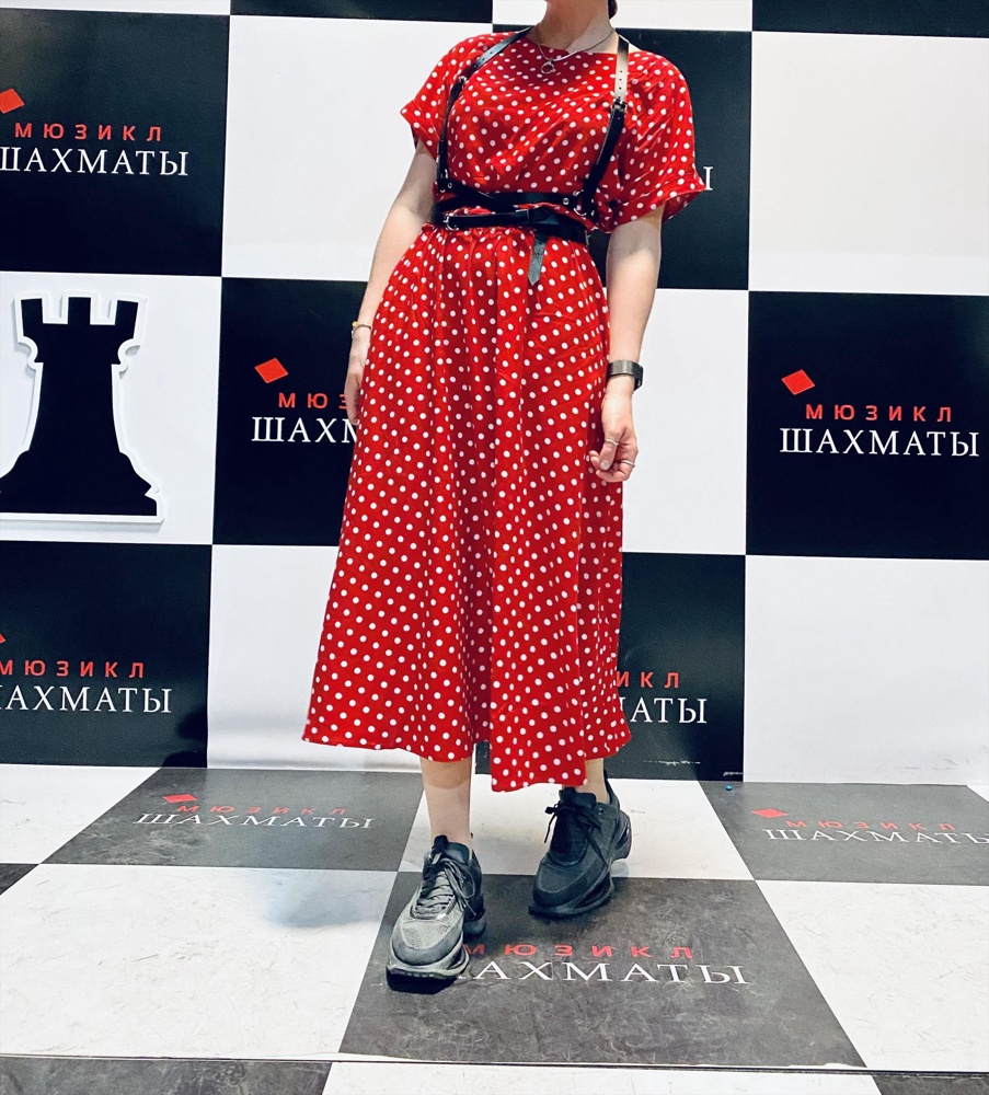 Крутая вещь! Надела на платье, как и на фотографиях у продавца. Очень очень хорошее качество , размер . Кожа натуральная, спасибо за качественный товар !рекомендую.  