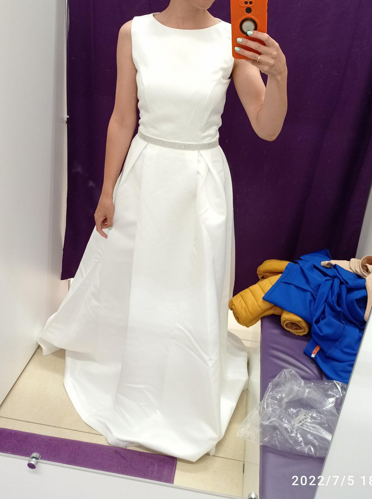 Вы шили под меня? Спасибо, чудесное.