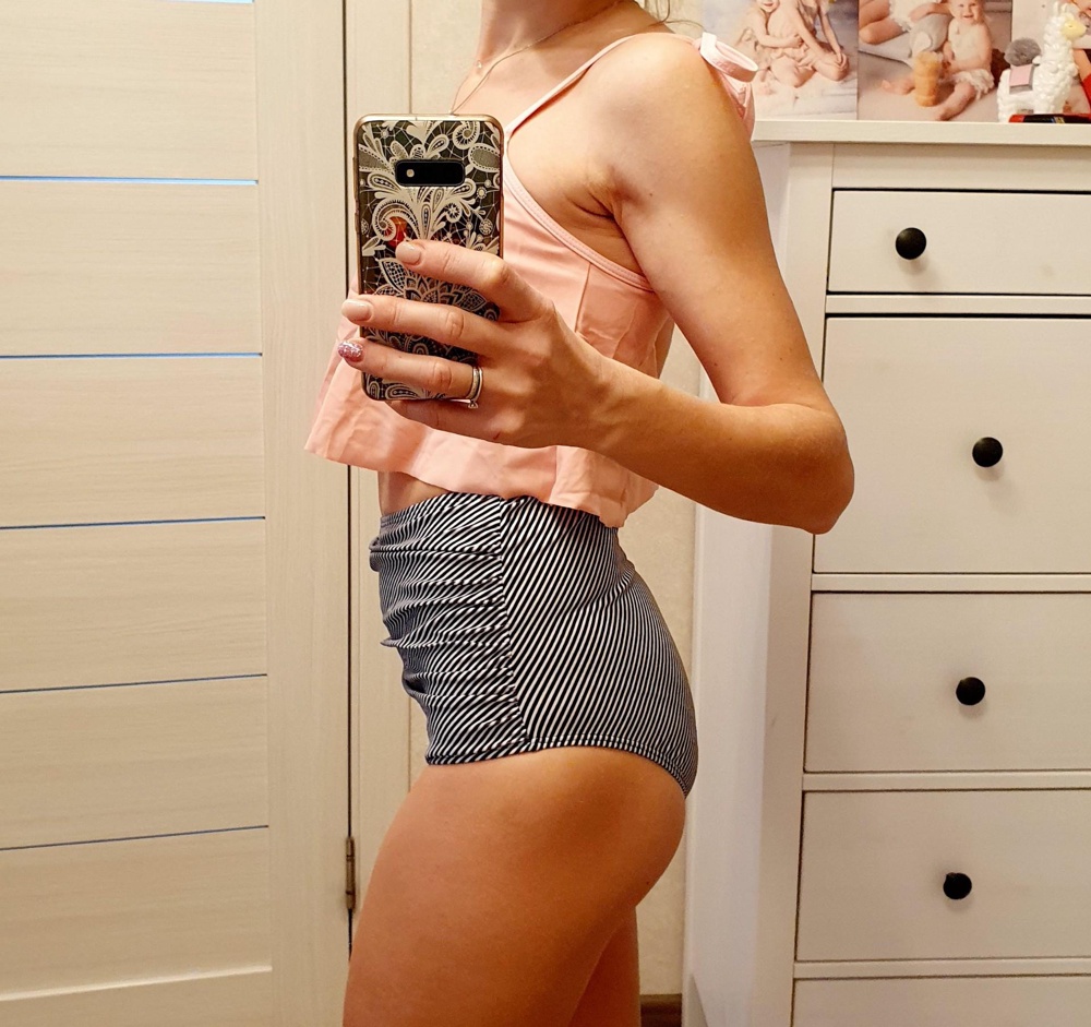 Купальник отличный!!! Заказала уже дважды. Но к сожалению на мой рост 160 xs маловат давит бюст и попу сплющило, а s сел не так как ожидала. Получаюсь шариком при своих 46 кг